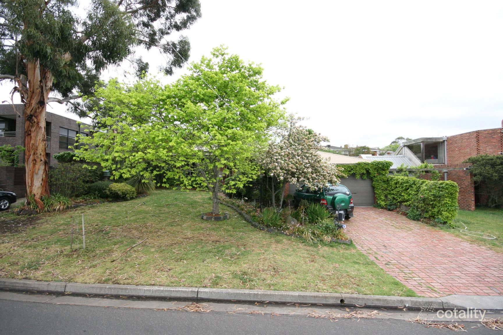 16 Wandana Dr, Wandana Heights, VIC 3216