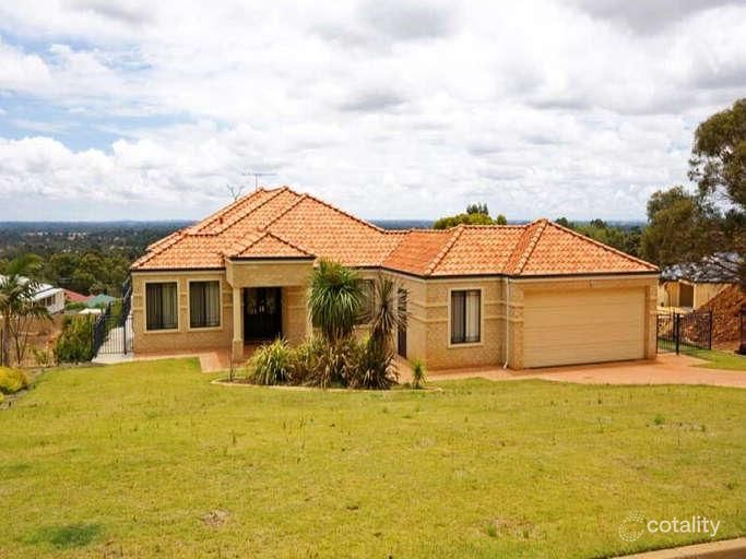 26 Talus Dr, Mount Richon, WA 6112