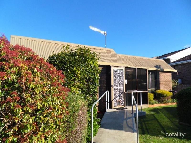 1/5 Gray St, Upper Burnie, TAS 7320