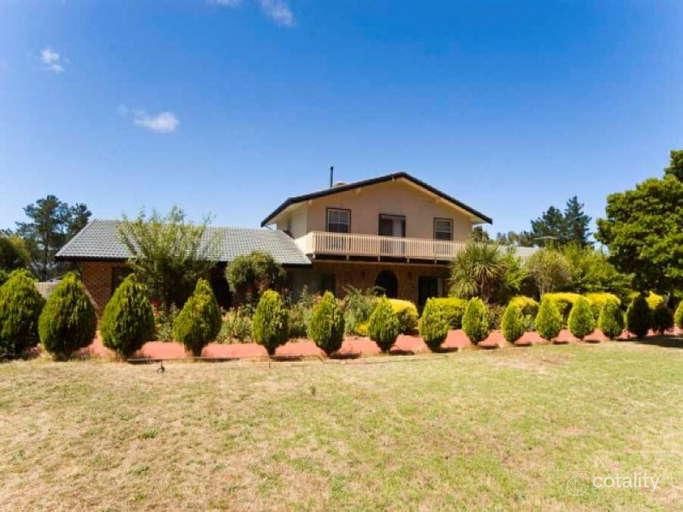 16 Hilltop Dr, Upper Sturt, SA 5156