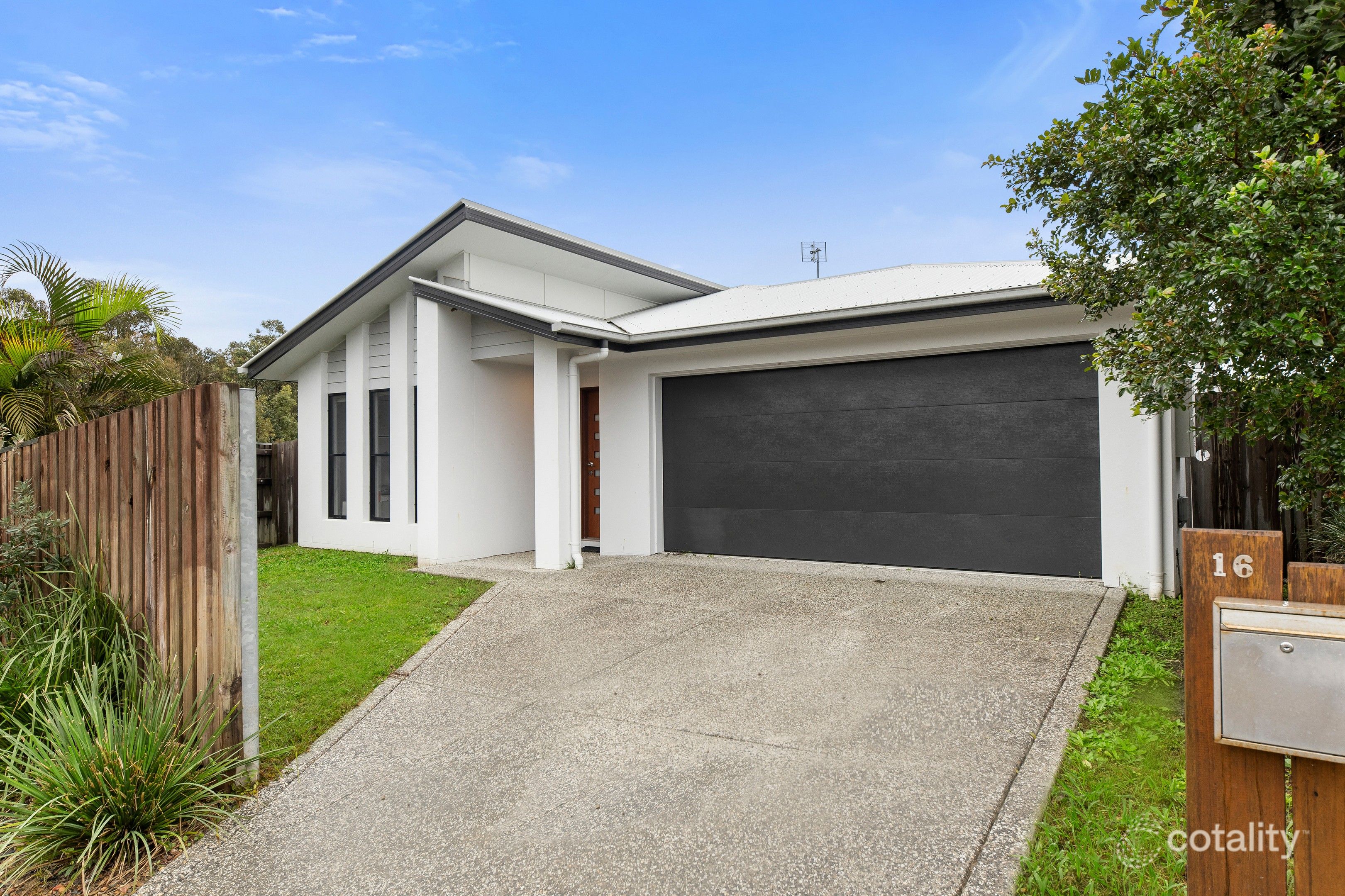 16 Beech Ct, Peregian Springs, QLD 4573