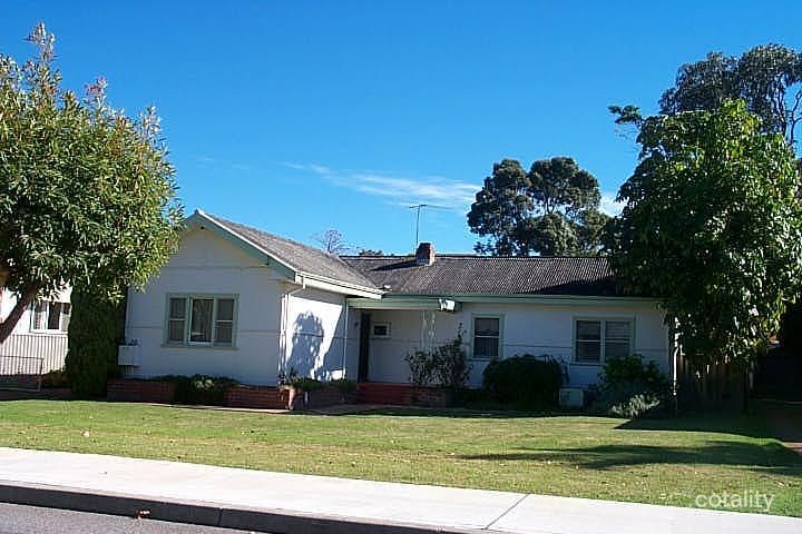39 Jubilee St, Beckenham, WA 6107