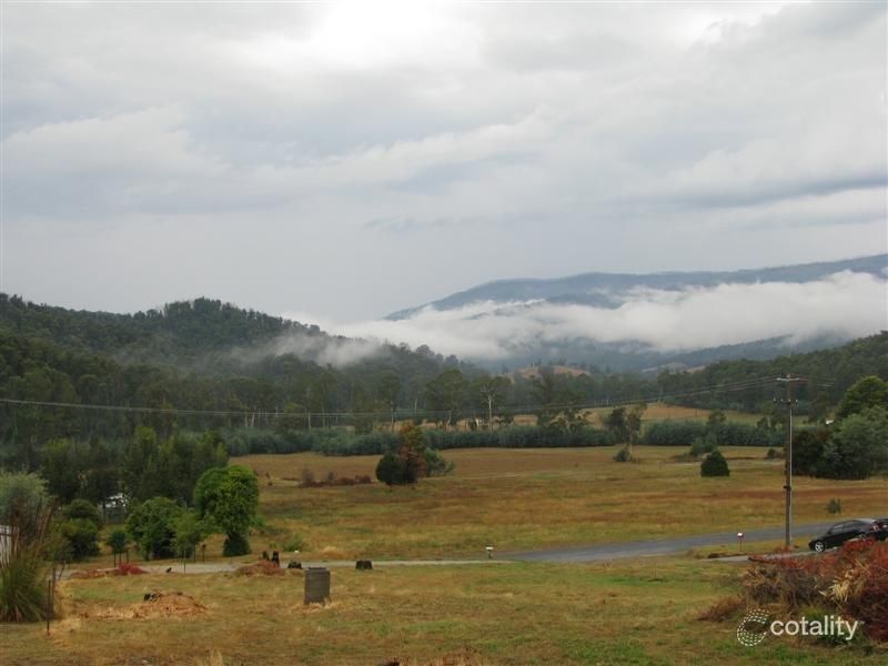 15 Racecourse Rd, Marysville, VIC 3779