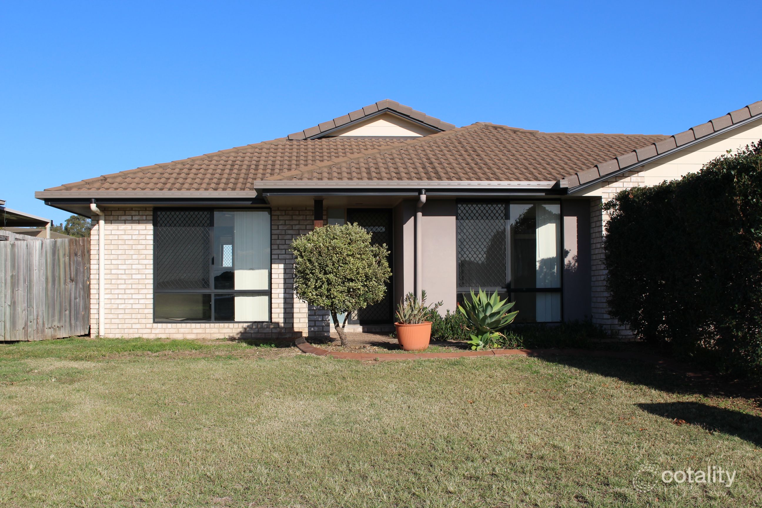 6 Sea Eagle Dr, Lowood, QLD 4311