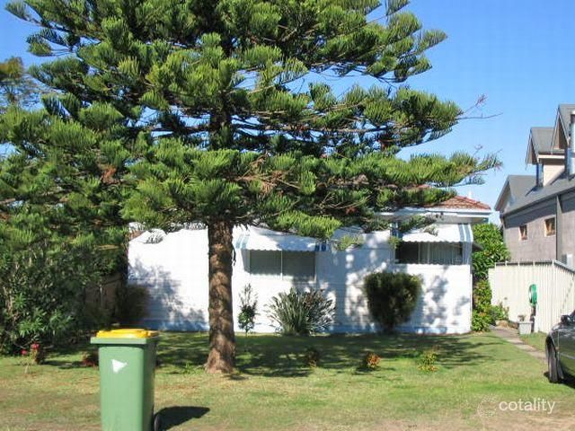 10 Alexandra St, Umina Beach, NSW 2257