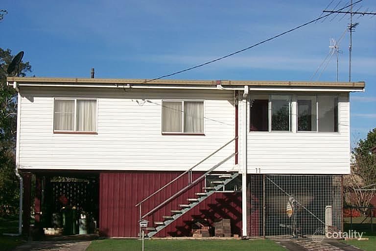 11 Blaxland St, Golden Beach, QLD 4551