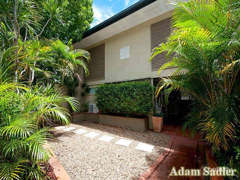 3 Tawarri Cres, Burleigh Heads, QLD 4220