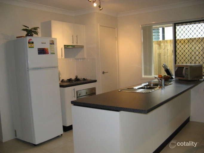 76 Dartmouth St, Coopers Plains, QLD 4108