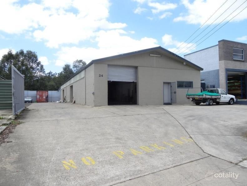 24 Iraking Ave, Moorebank, NSW 2170