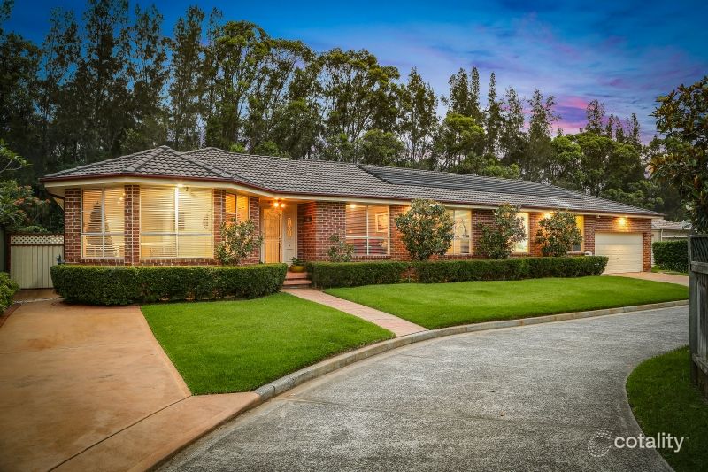4 Teal Cl, Green Point, NSW 2251