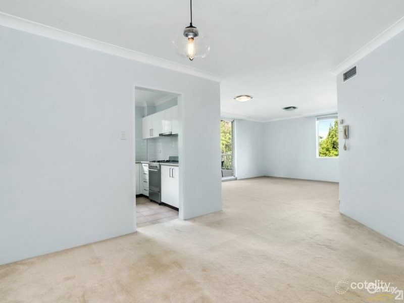 6/7 Mead Dr, Chipping Norton, NSW 2170