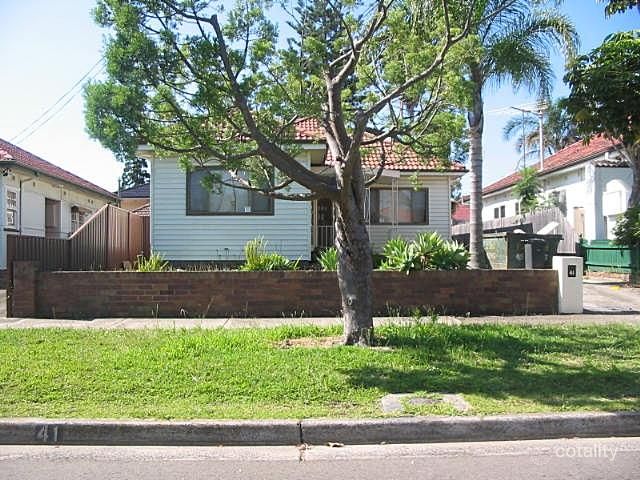 41 Yandarlo St, Croydon Park, NSW 2133