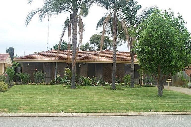 15 Maxwell Ave, Noranda, WA 6062