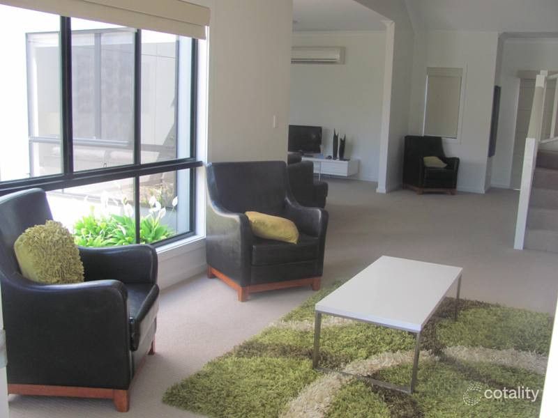 5/1 Michel Pl, Telina, QLD 4680