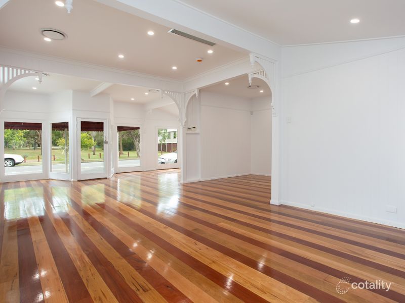 202 Hawthorne Rd, Hawthorne, QLD 4171