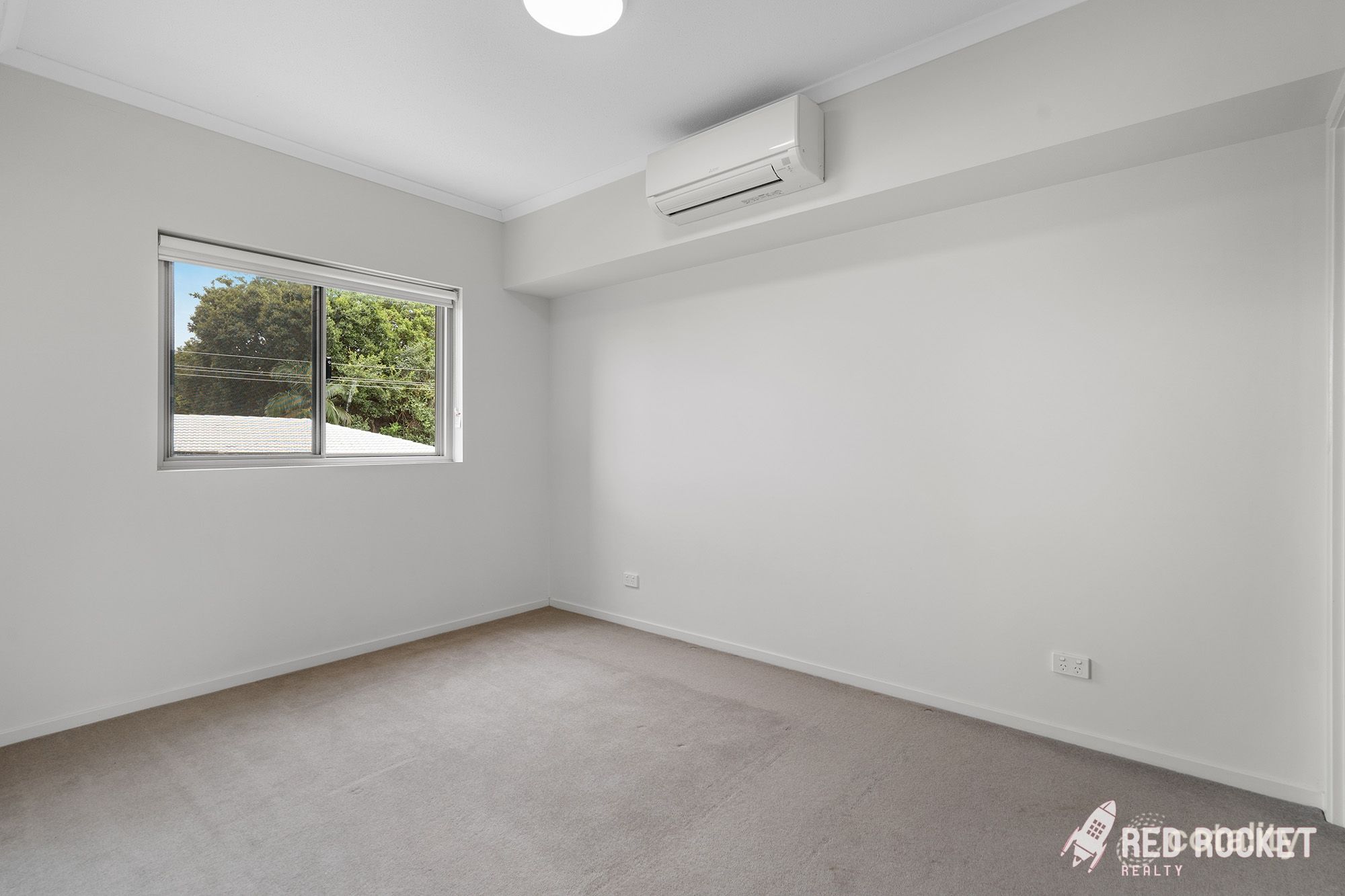 303/30 Cinderella Dr, Springwood, QLD 4127