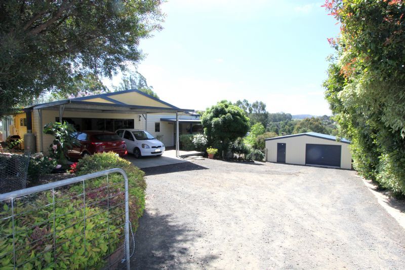 9 Allen St, Mirboo North, VIC 3871