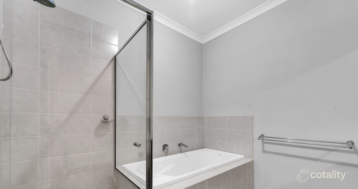 15 Arlington Park Pde, Mickleham, VIC 3064