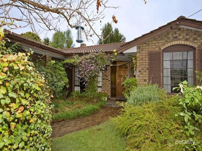 75 Snowball Rd, Kalamunda, WA 6076