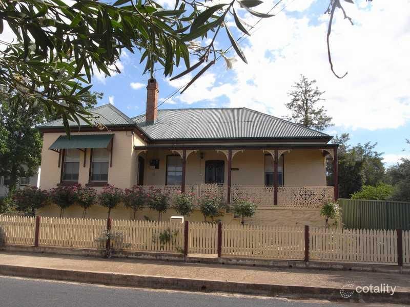 49 First Ave, Gundagai, NSW 2722