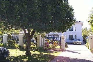 25 Viking Rd, Dalkeith, WA 6009