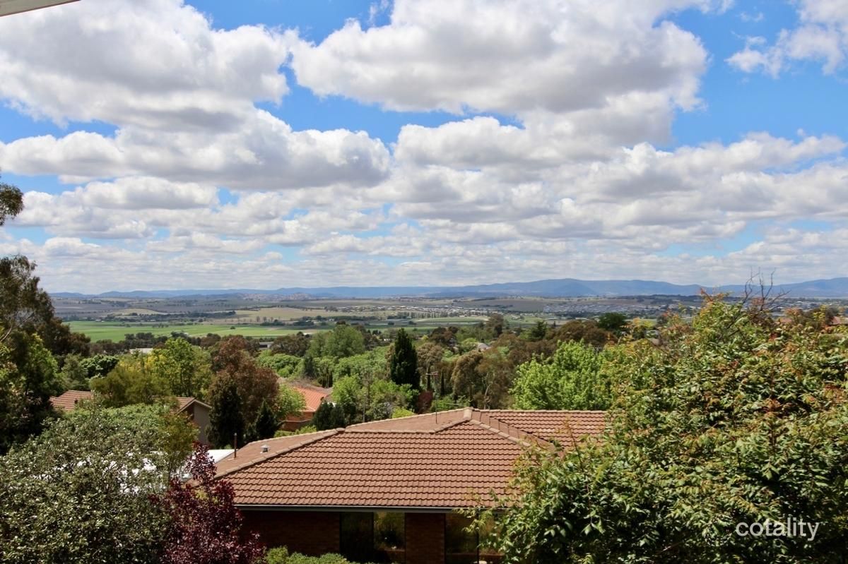 11 Dunrossil Cres, West Bathurst, NSW 2795
