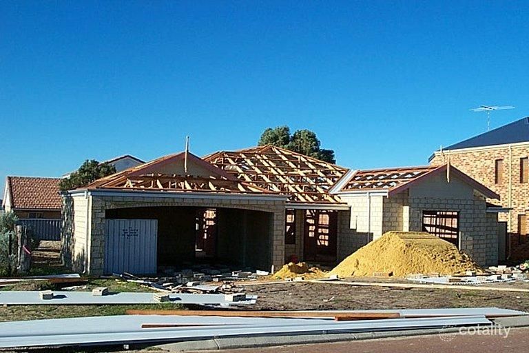 32 Buckingham Dr, Wannanup, WA 6210