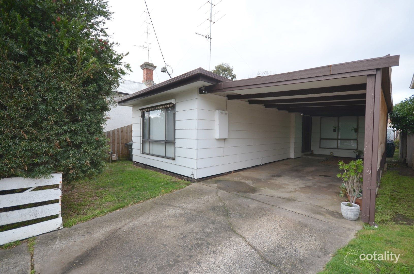 10 Cowan St, Lake Wendouree, VIC 3350