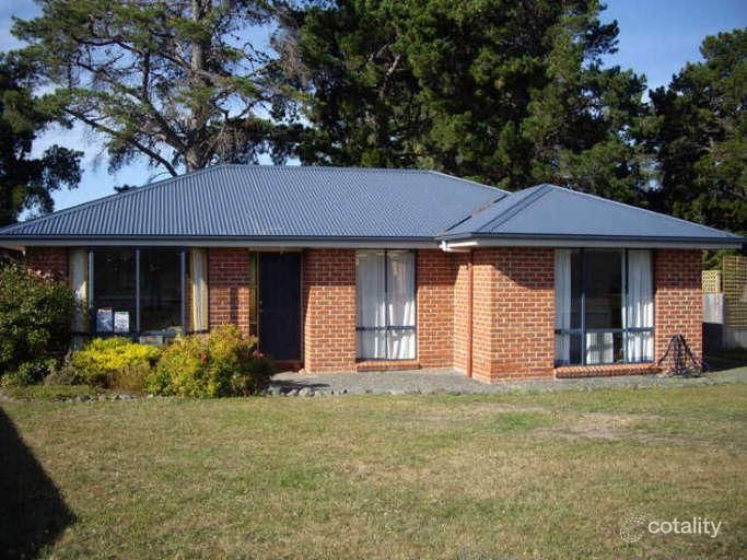 13 Carrington Dr, Margate, TAS 7054