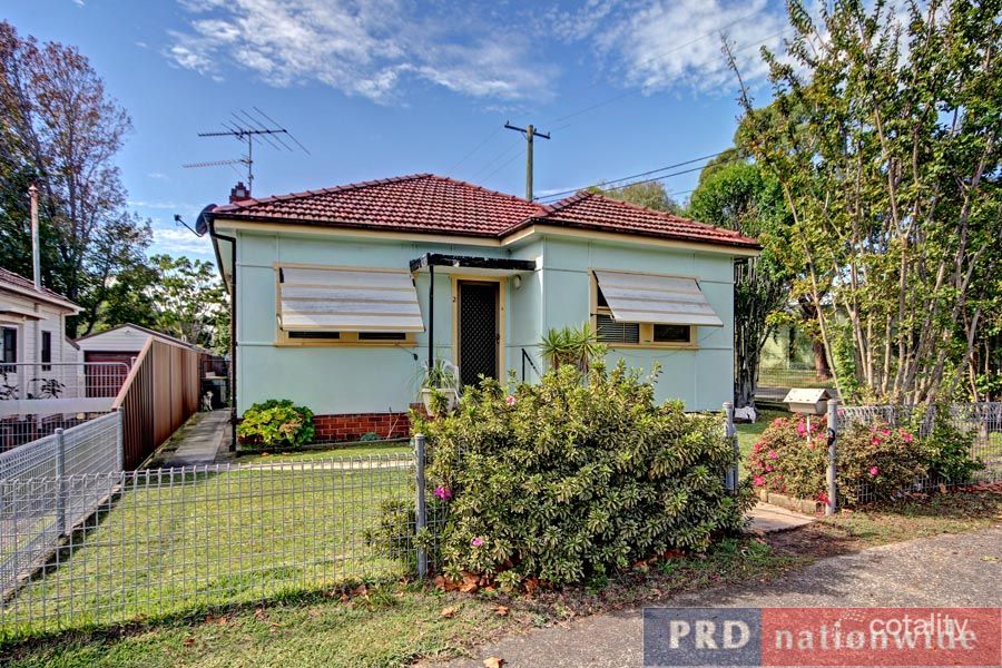 2 Bonalbo St, Kingsgrove, NSW 2208