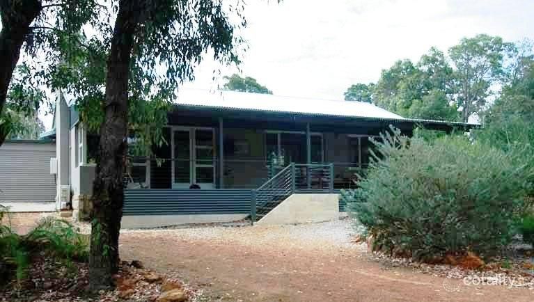 50 George Rd, Lesmurdie, WA 6076