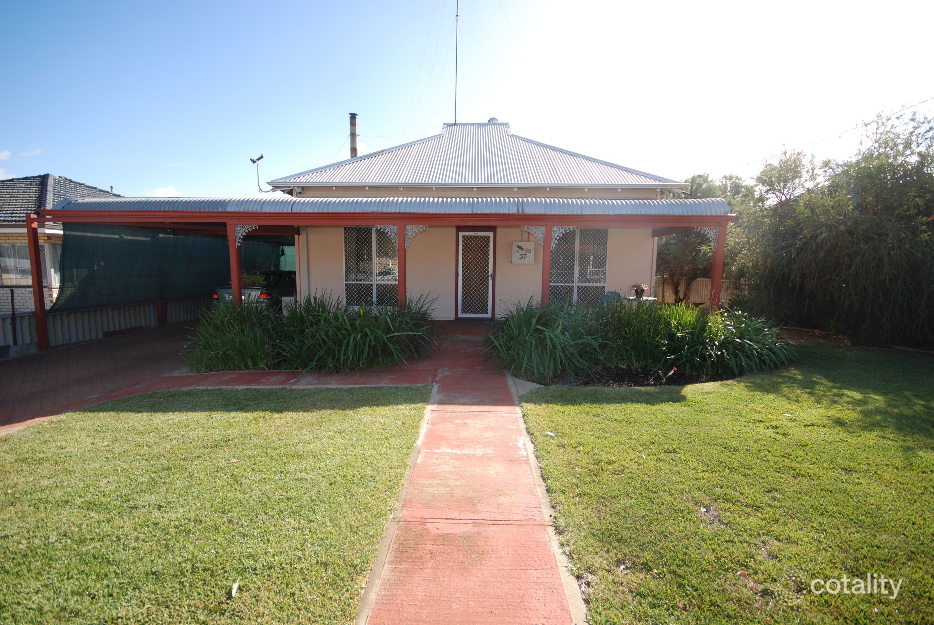 37 Doney St, Narrogin, WA 6312