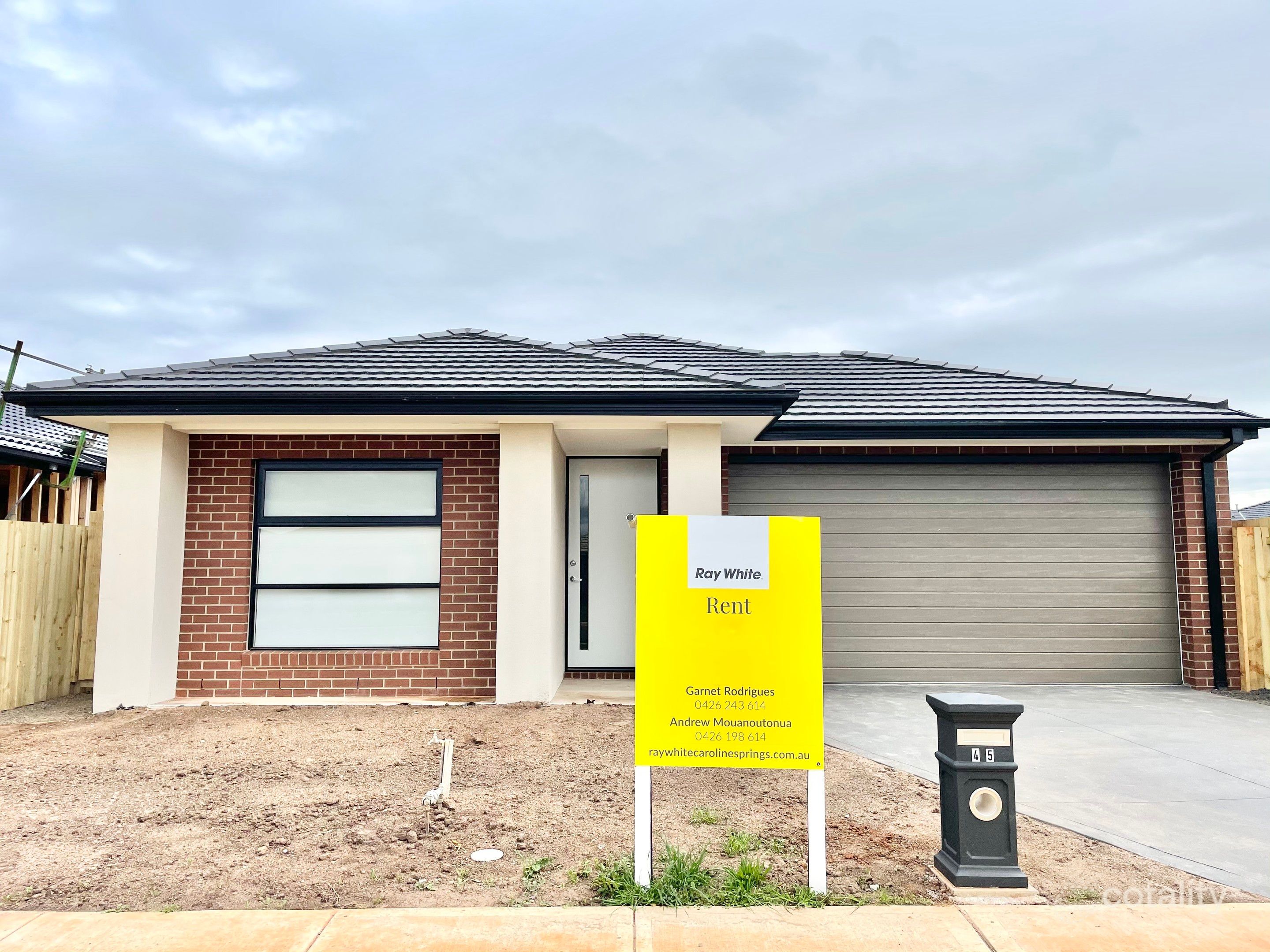 45 Murray Rd, Thornhill Park, VIC 3335