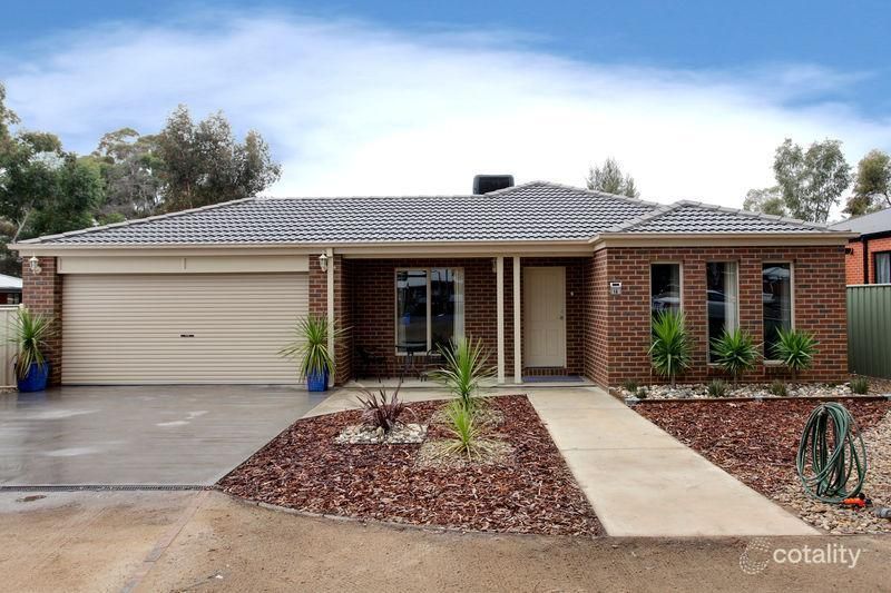 18 Uxbridge St, Strathfieldsaye, VIC 3551