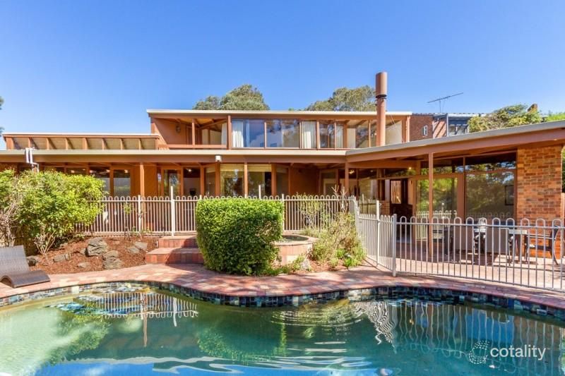 20 Strickland Dr, Wheelers Hill, VIC 3150