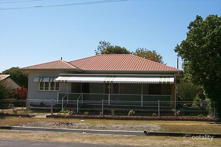 14 Bates, Svensson Heights, QLD 4670