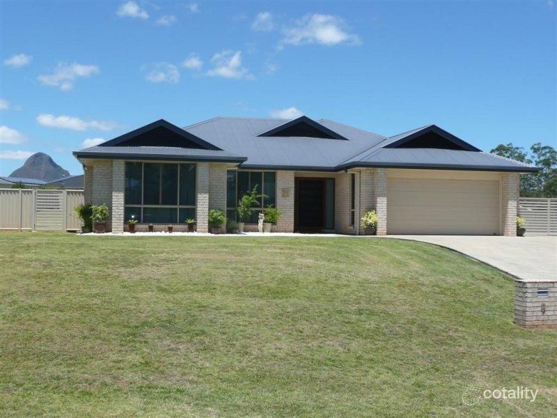 9 Lachlan Cres, Beerwah, QLD 4519