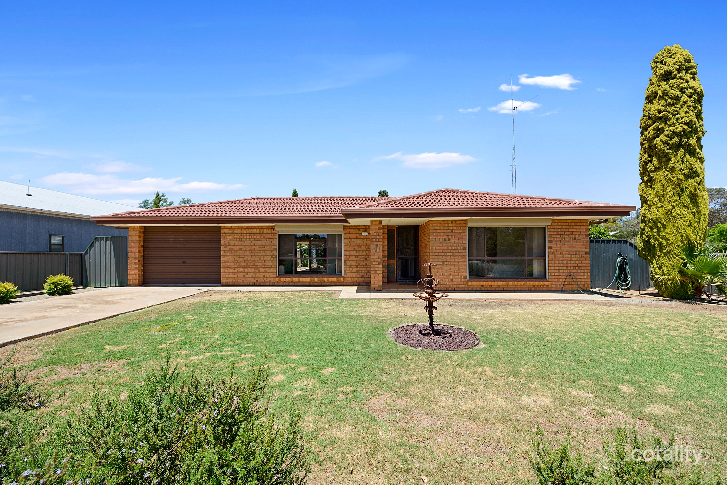 2 Clare Rd, Brinkworth, SA 5464