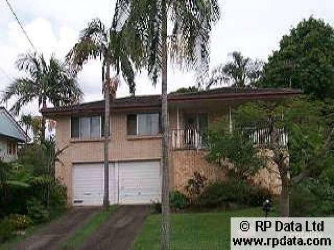 17 Peterglen St, Wishart, QLD 4122