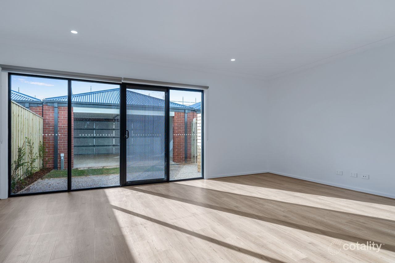 26 Generation Cres, Mambourin, VIC 3024