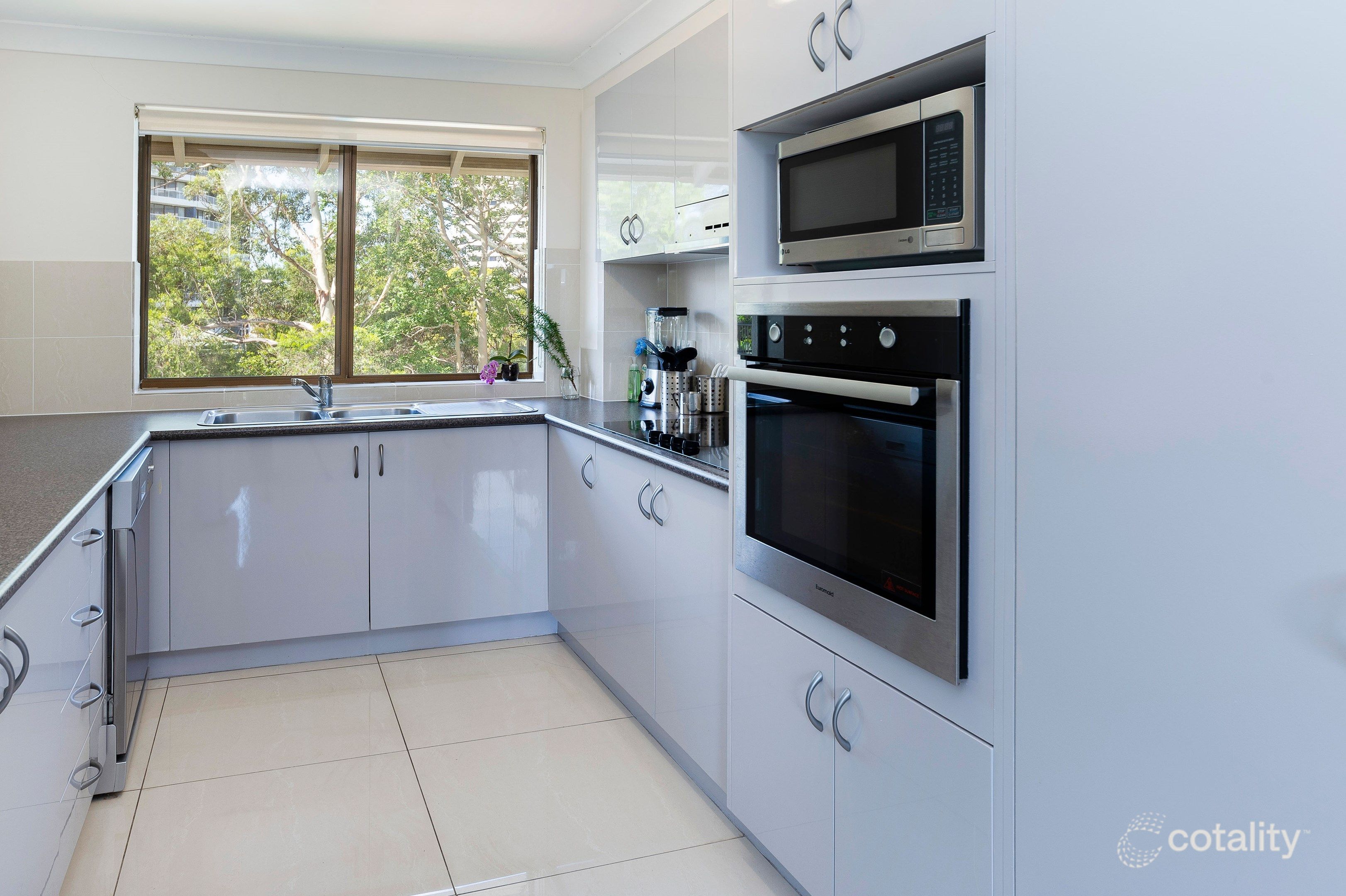 20/9 Bayview St, Runaway Bay, QLD 4216