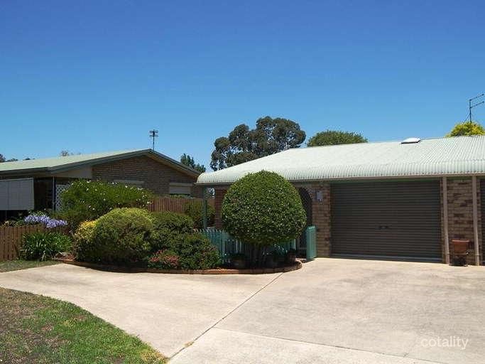 2/11 Bell Pl, Warwick, QLD 4370