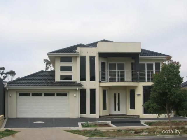 16 Lakewood Bvd, Cairnlea, VIC 3023