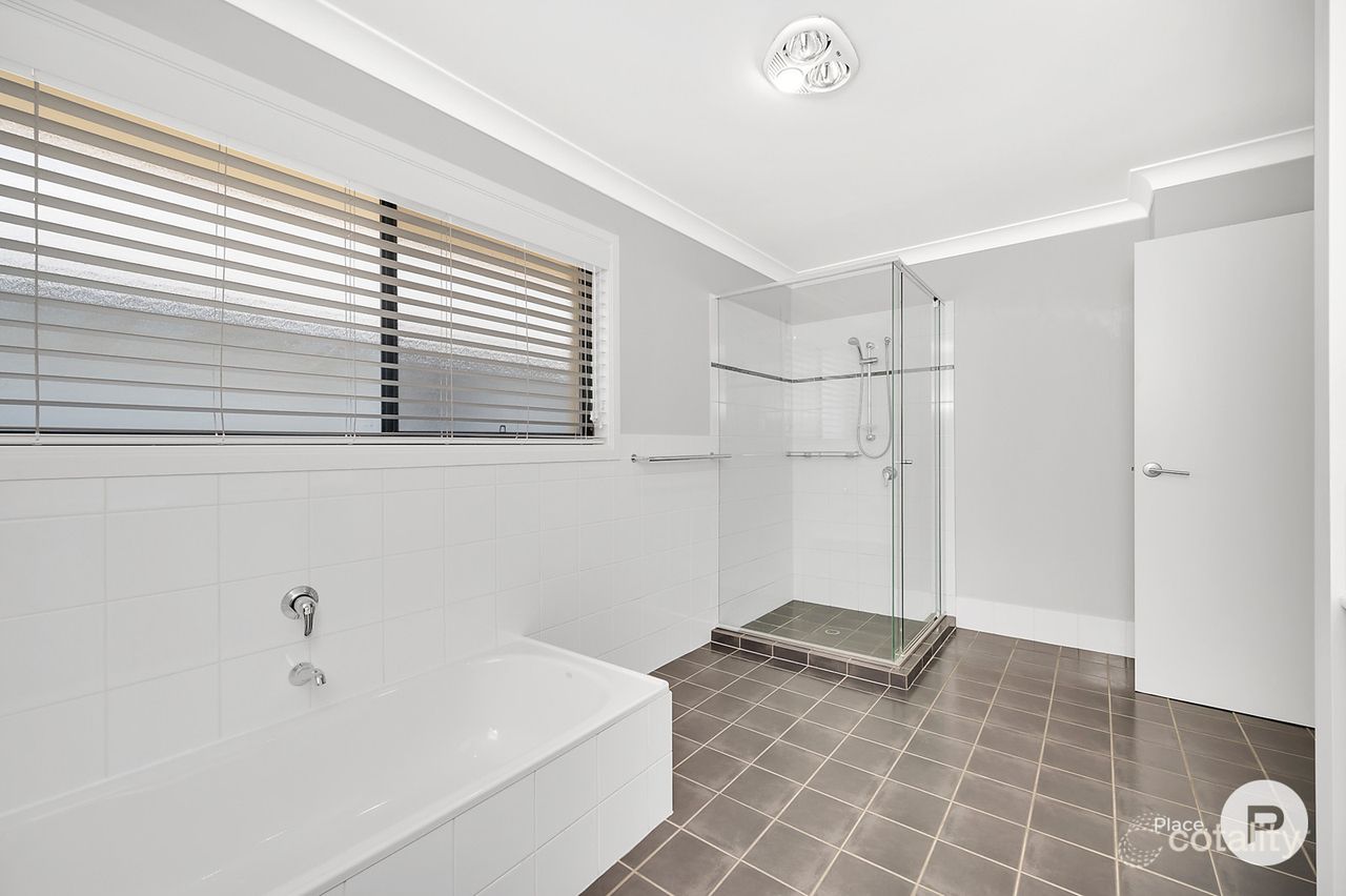 47 Gatling Rd, Cannon Hill, QLD 4170