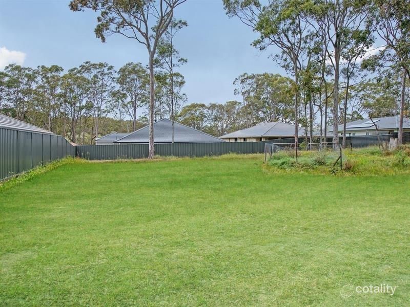 21 Colonial St, Wadalba, NSW 2259