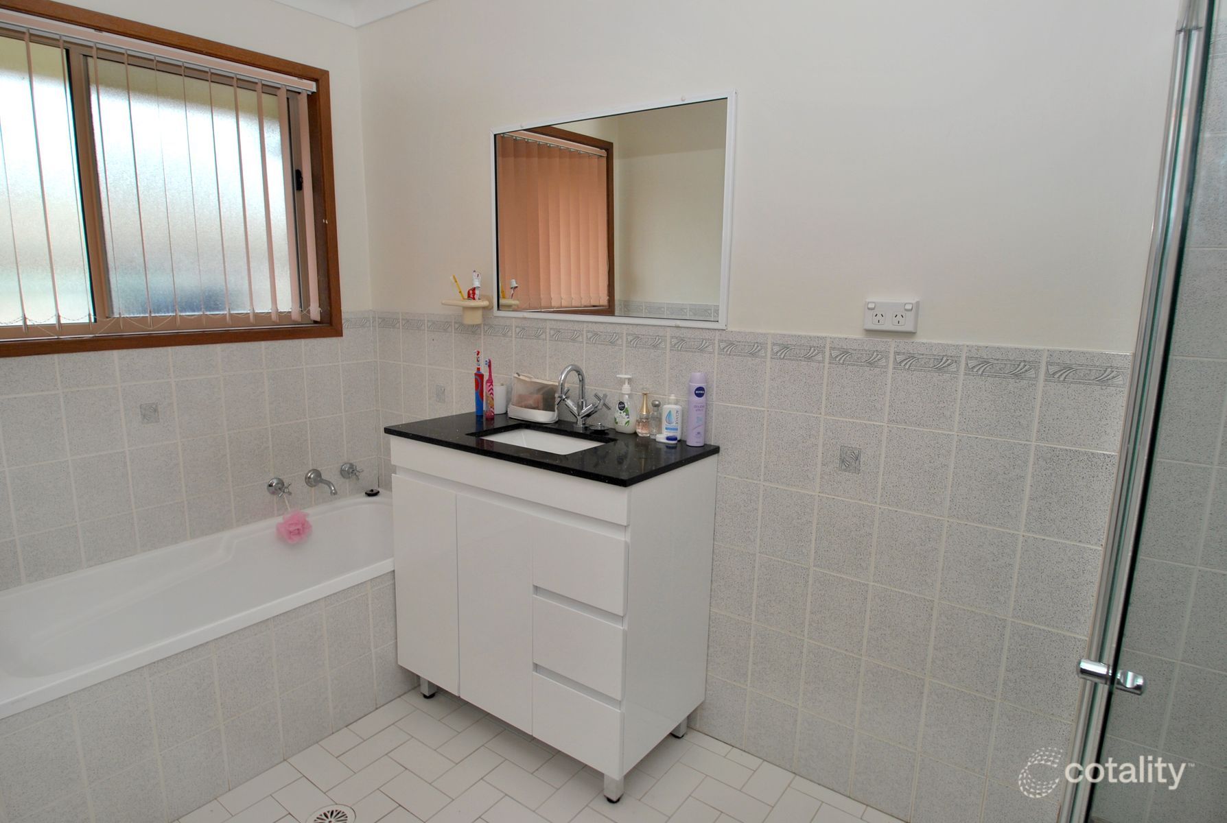 2/104-108 The Lake Cct, Culburra Beach, NSW 2540