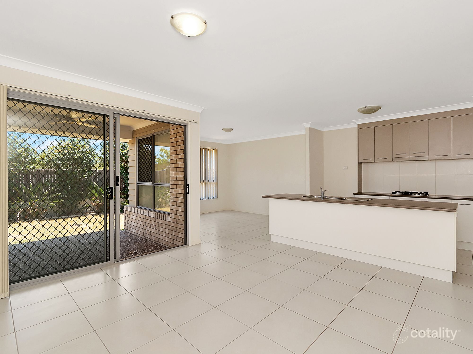 8 Erbin Lane, Augustine Heights, QLD 4300