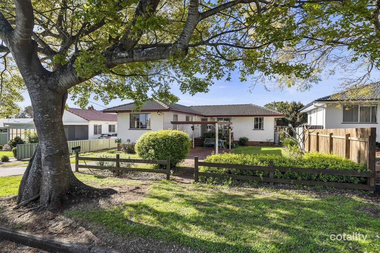 7 Mcintyre St, Centenary Heights, QLD 4350