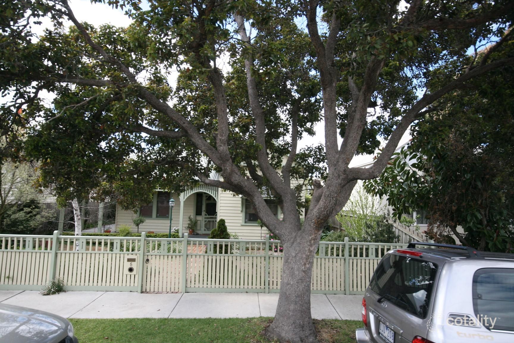 5 Beach Pde, Drumcondra, VIC 3215
