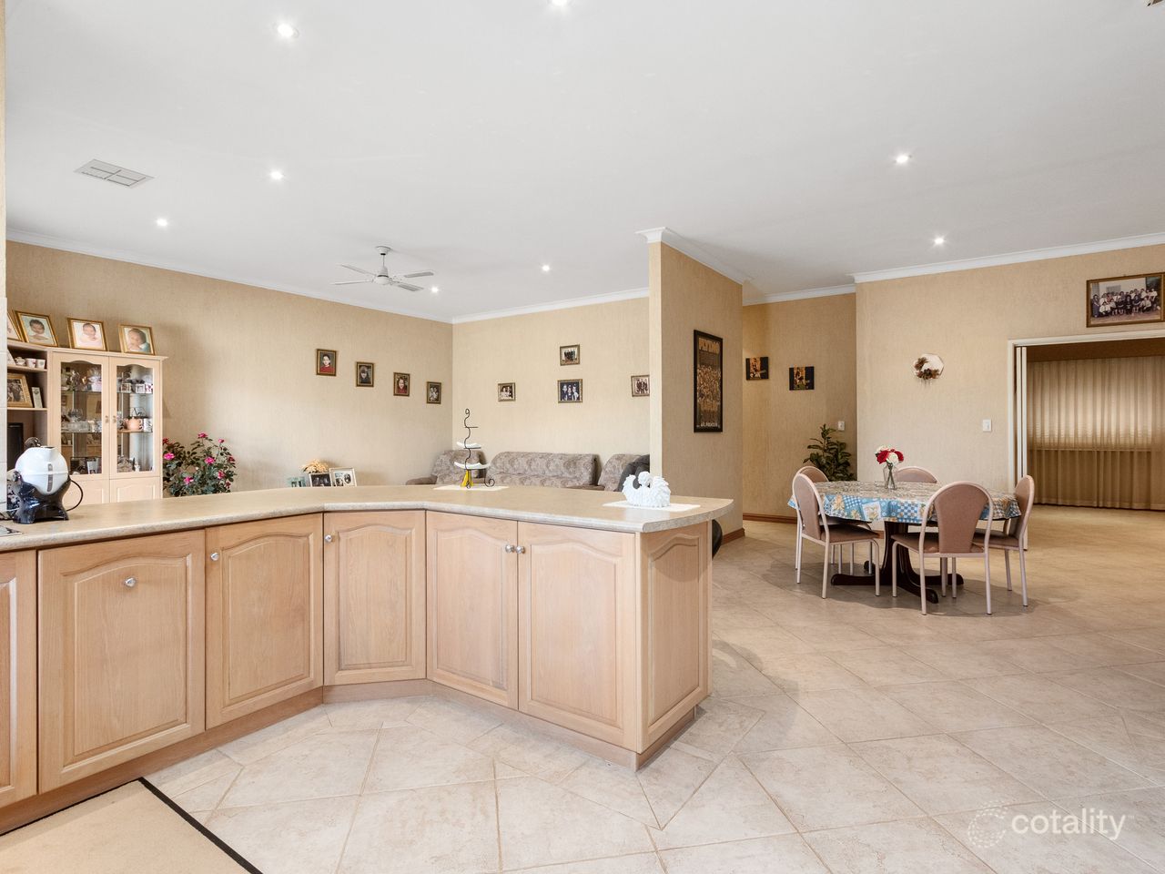 107 Luyer Ave, Beckenham, WA 6107